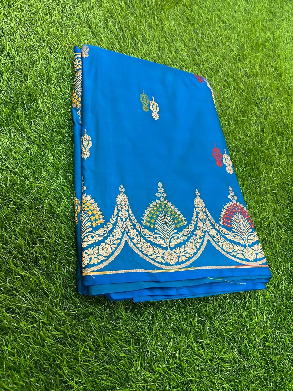 Divyam Sarees Banrsee silk saree - Uncategorized Saree