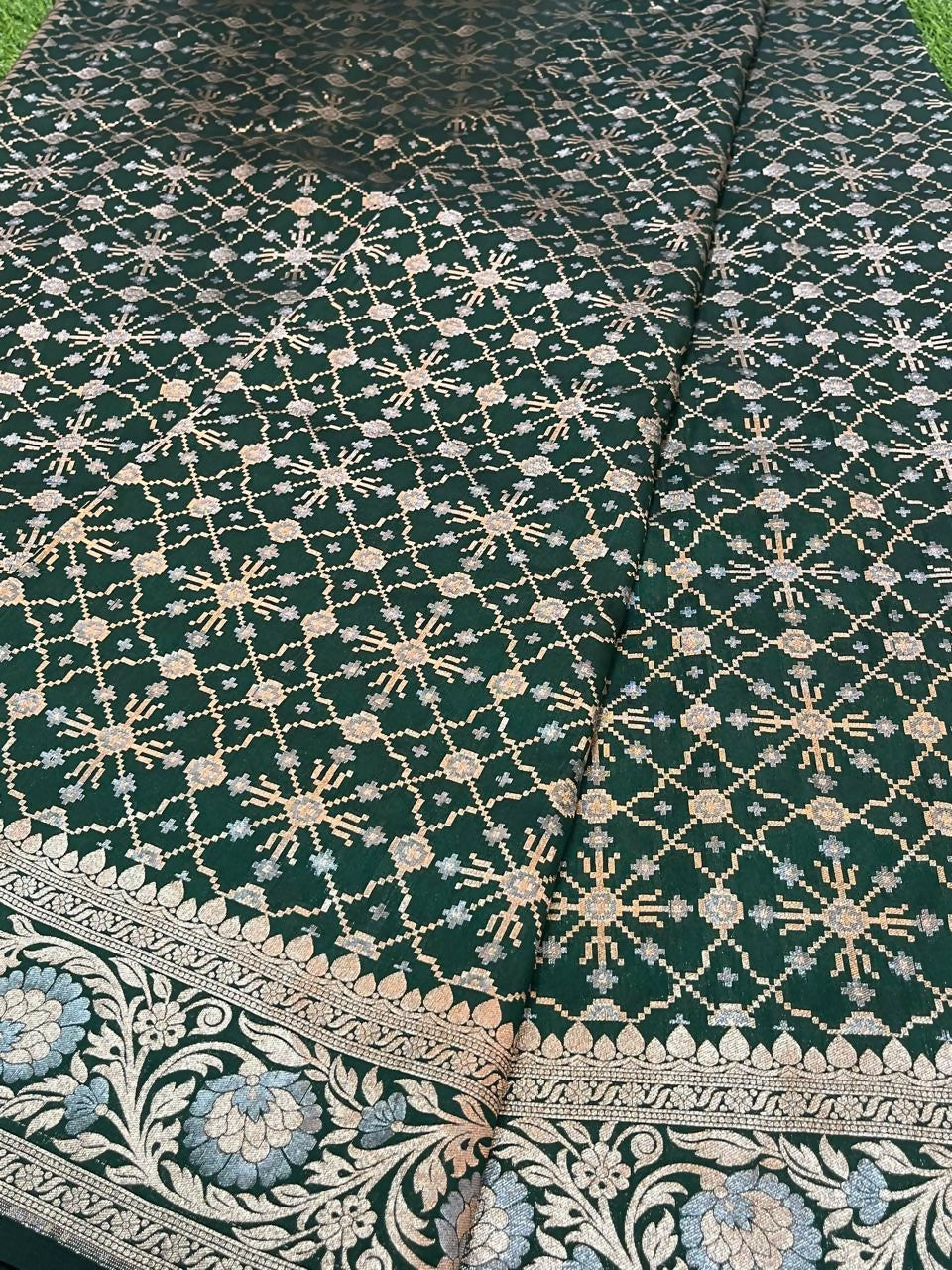 Divyam Sarees Bansrsee saree - Saree